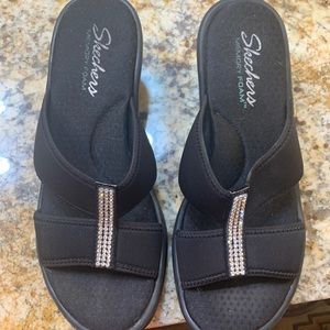 Skechers sandal-good condition